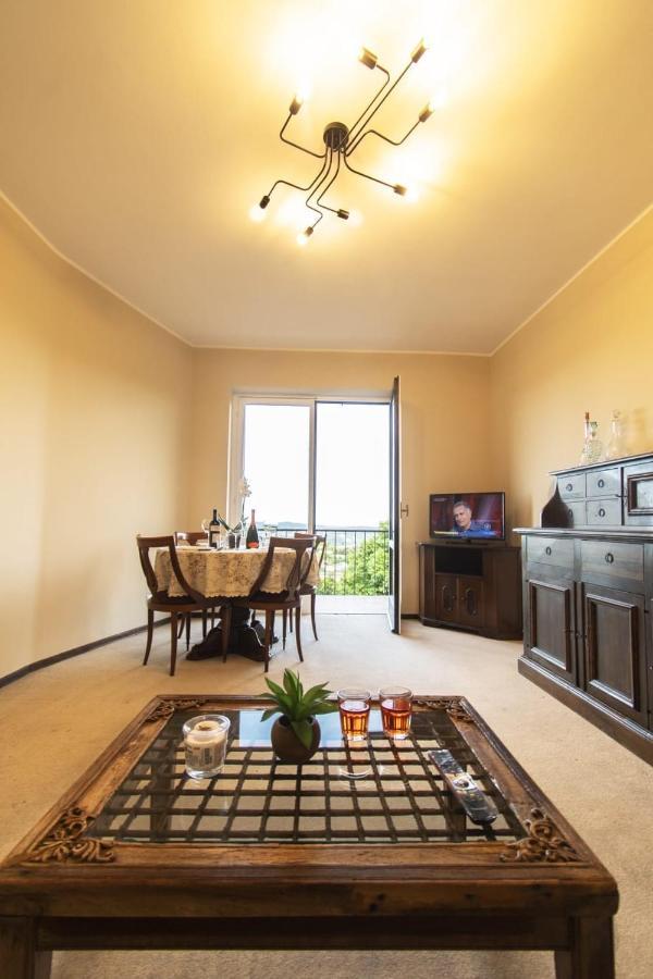 Bellavista Lake Apartment Pisano Buitenkant foto